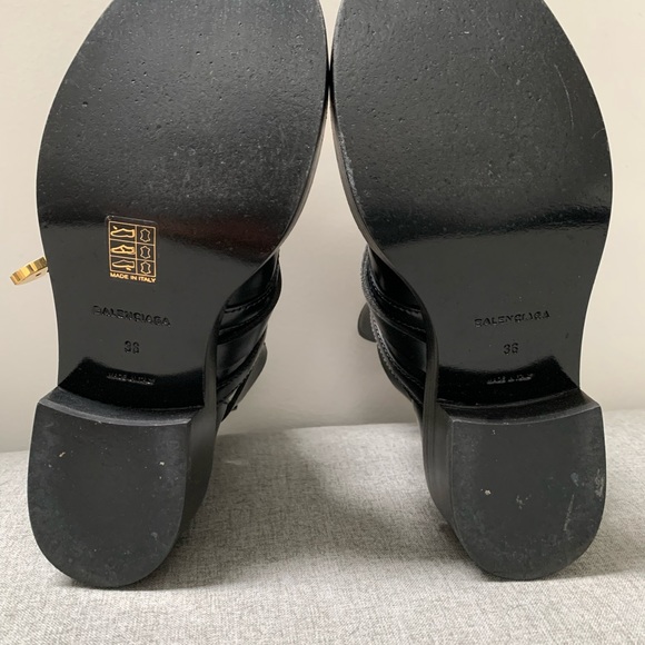 Balenciaga Ceinture Boots - Picture 6 of 6